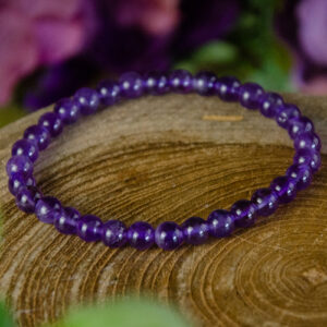 Amethyst beaded bracelet at dreaminggoddess.com