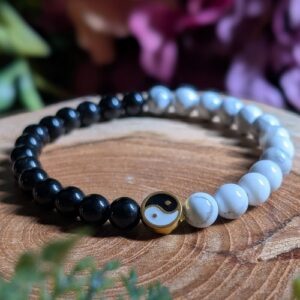 yin yang bracelet @ dreaminggoddess.com
