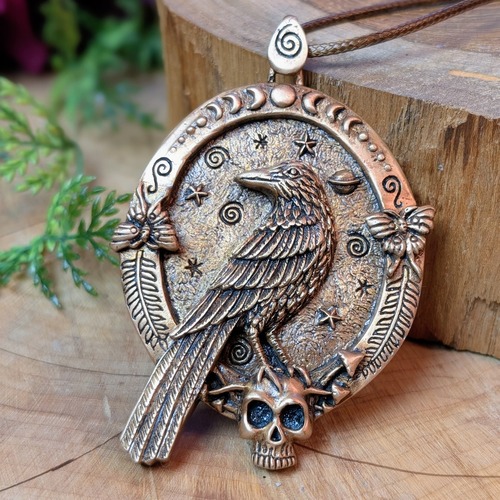 Raven Magic Pendant product image