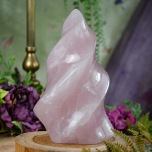 rose quartz flame @dreaminggoddess.com